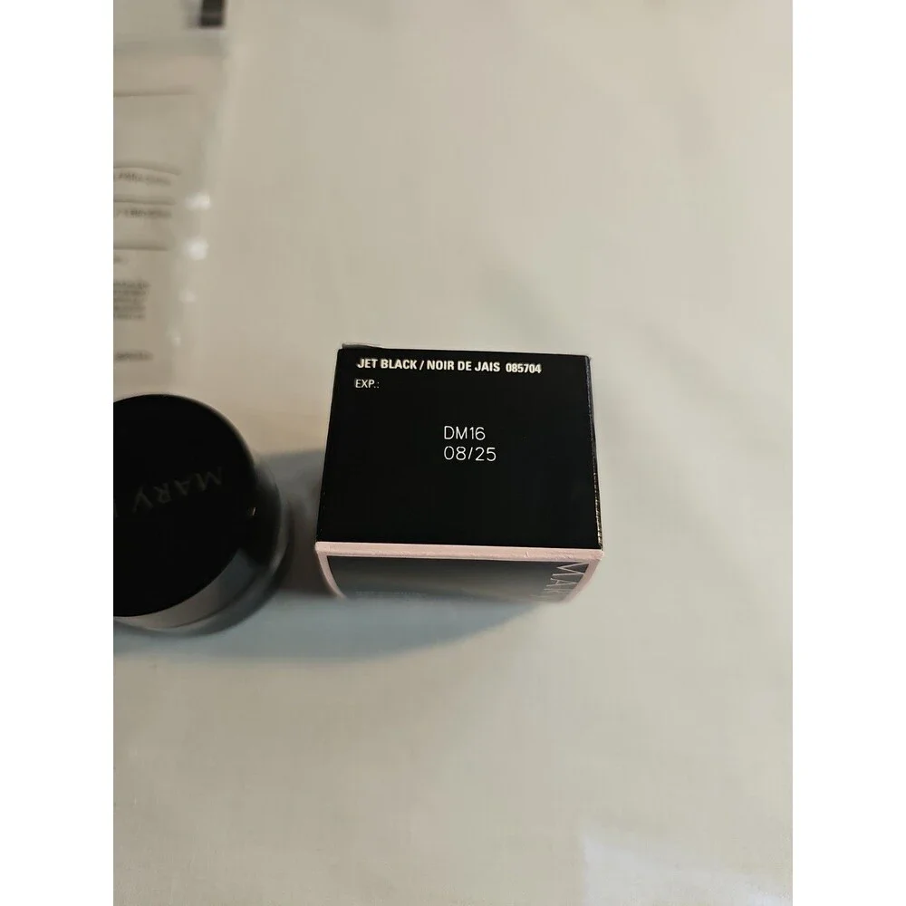 NIB Mary Kay Jet Black Gel Eyeliner W/Expandable Brush Applicator Past Stock